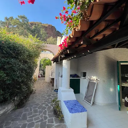 Buganvillee * Vulcano (Isola)